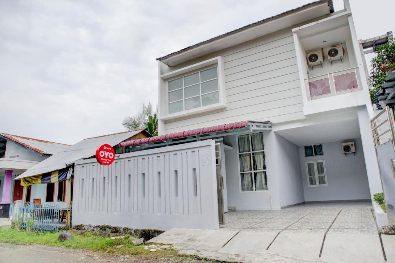 Oyo 3690 Wisma Yani Syariah Padang  Luaran gambar